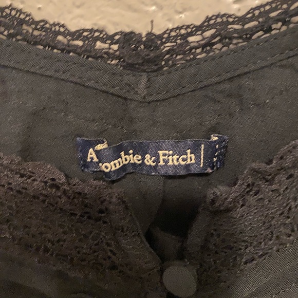 A&F tank with buttons and tie bottom - Picture 2 of 2